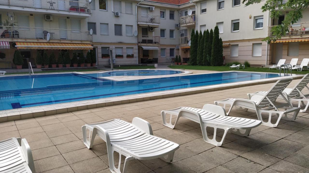 Gabi & Gabi Apartments Гайдусобосло Екстер'єр фото