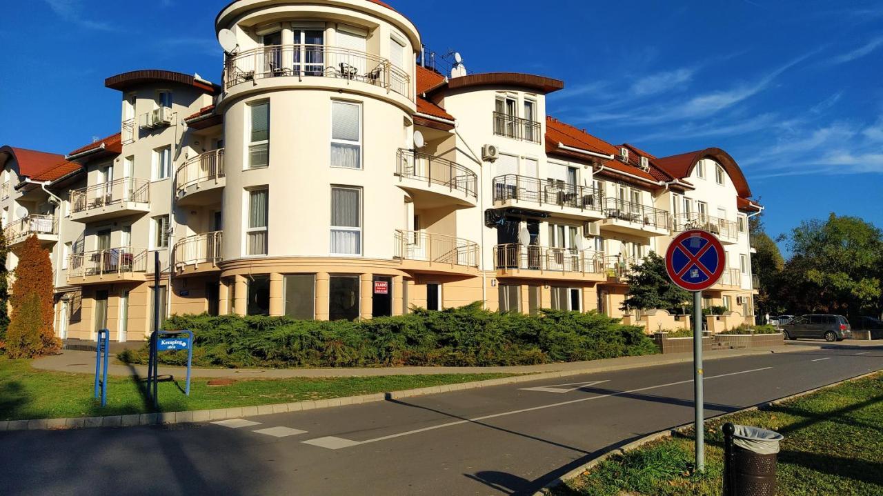 Gabi & Gabi Apartments Гайдусобосло Екстер'єр фото