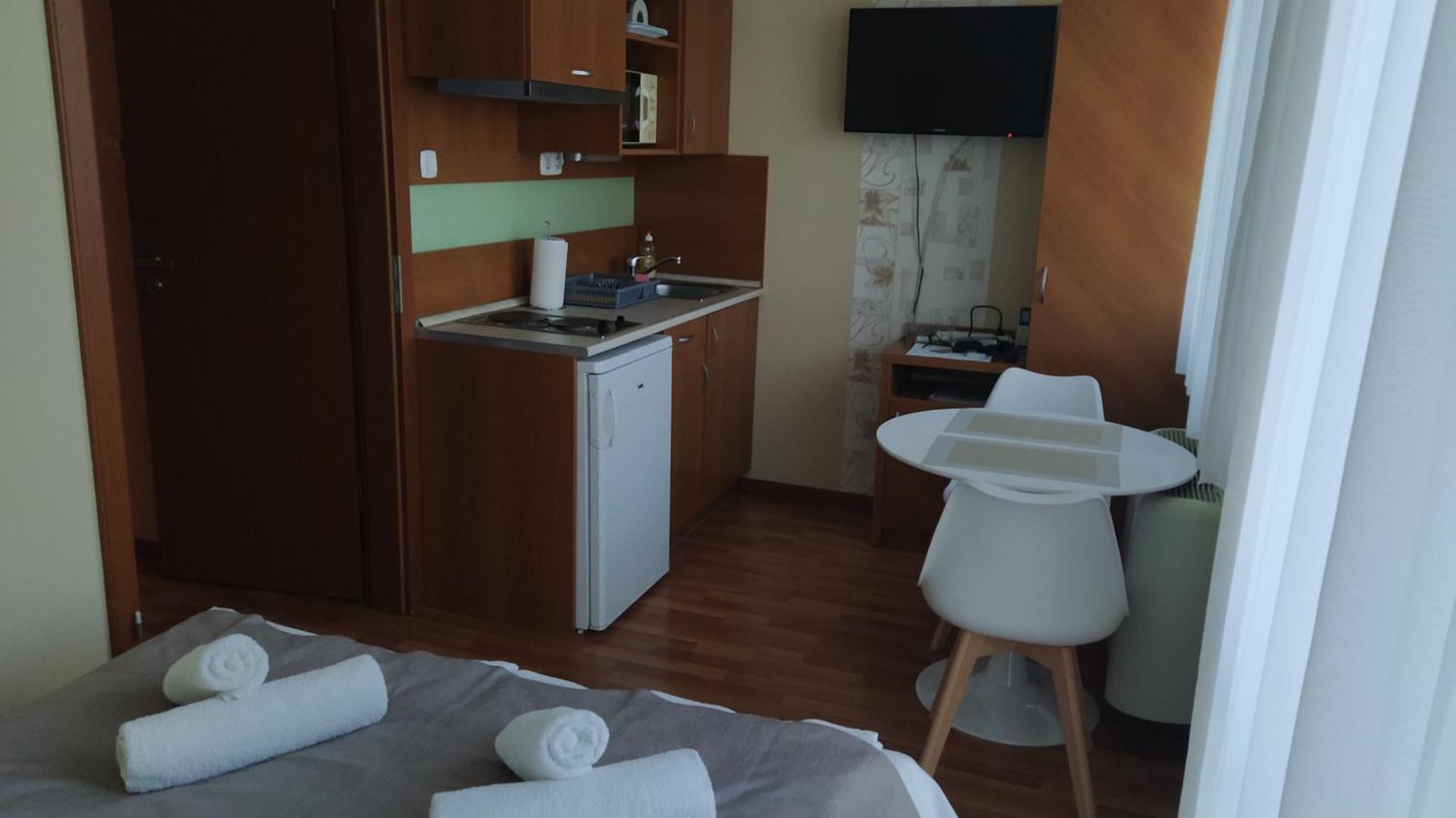 Gabi & Gabi Apartments Гайдусобосло Екстер'єр фото